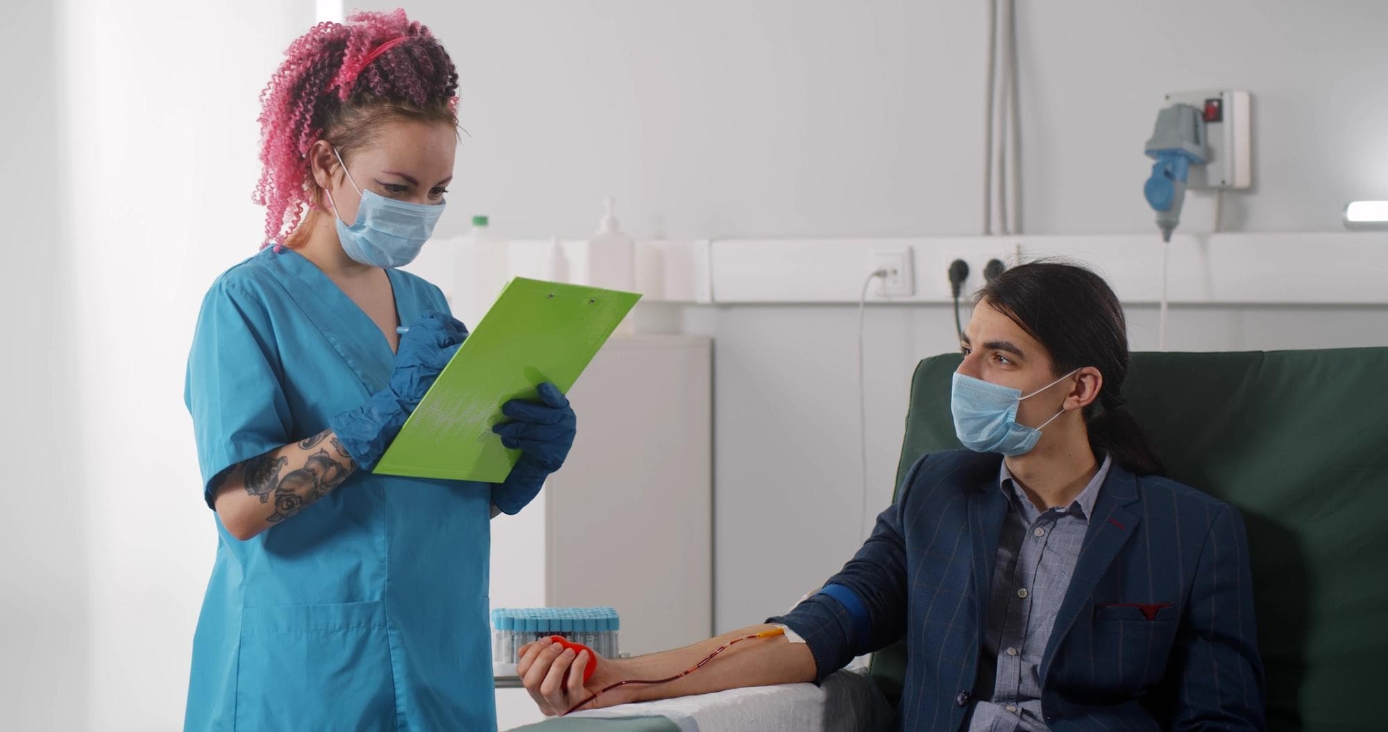 Why Midwives in Laois Are Choosing Agency Work: Pros & Cons image